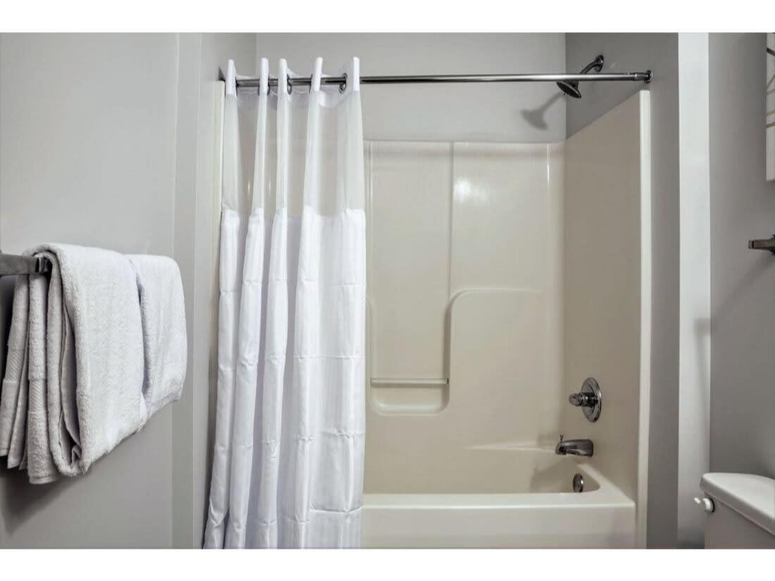 Bold 2Br 2Ba In The Block Apartment By Cozysuites! Индианаполис Экстерьер фото